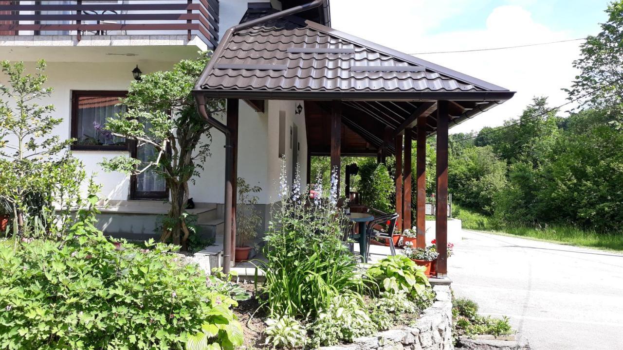 House Zlatko Guest House Seliste Dreznicko Exterior photo